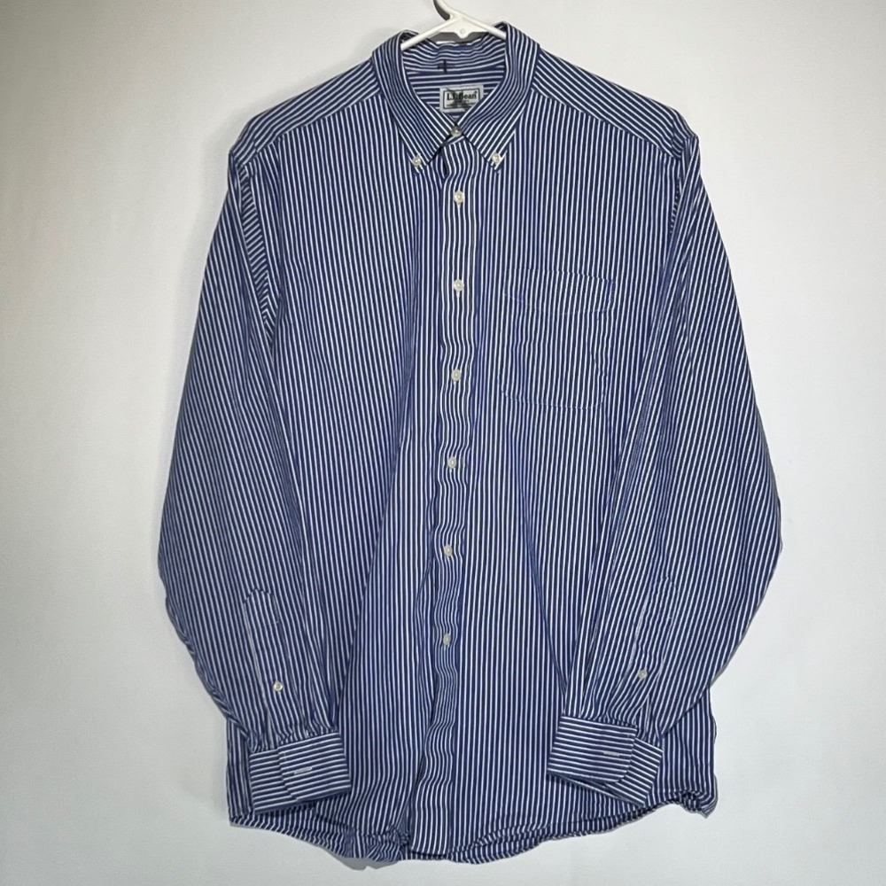 LL Bean Mens Blue White Striped Button Down Shirt Long Sleeve Pocket Size M